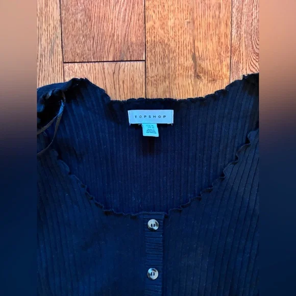 Topshop Black Ribbed Button-Up Top - Picture 2 of 2